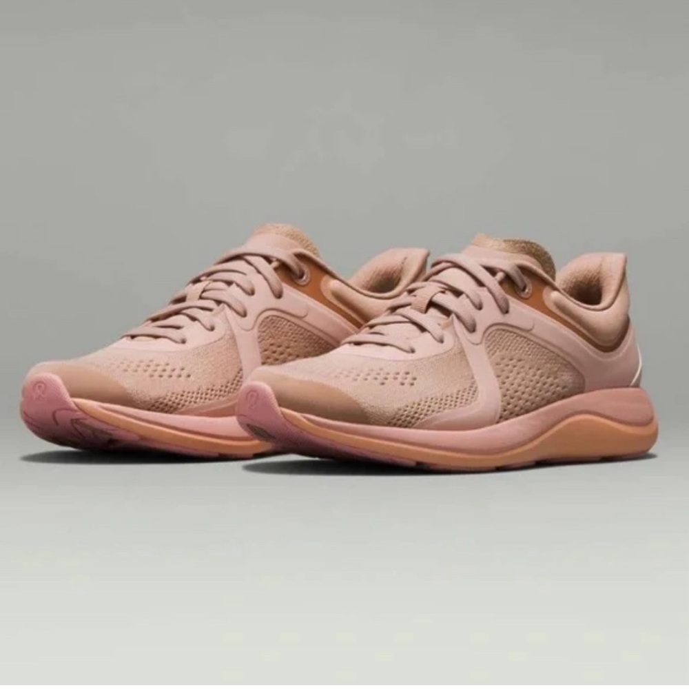Lululemon Chargefeel Low Womens Workout Shoes - Picture 1 of 8